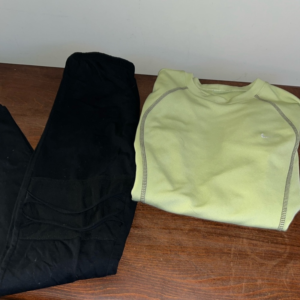 New Factory Distressed Yoga Pants & Nike Long Sleeve Performance Top Size M